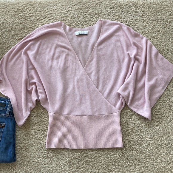 Bailey 44 Blush Color V Neck Sweater Top - Picture 2 of 6
